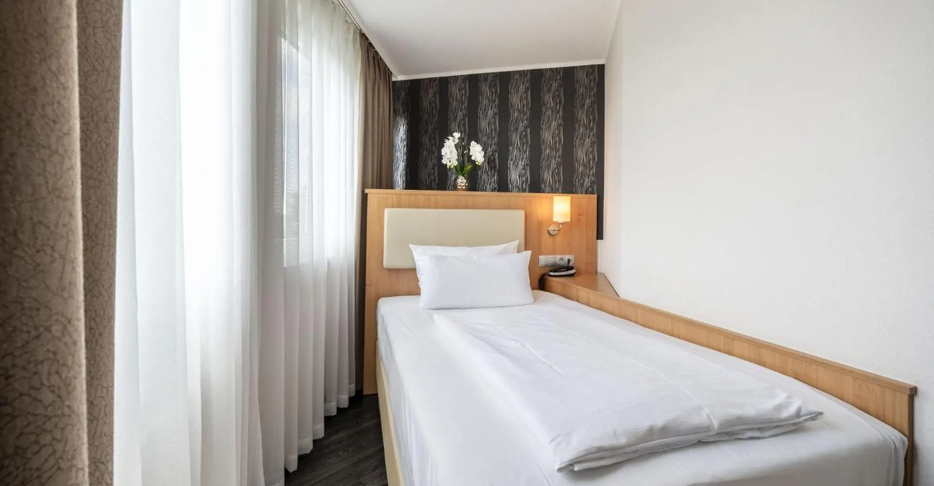 فندق Plaza Inn Stuttgart-فيلدرستادت