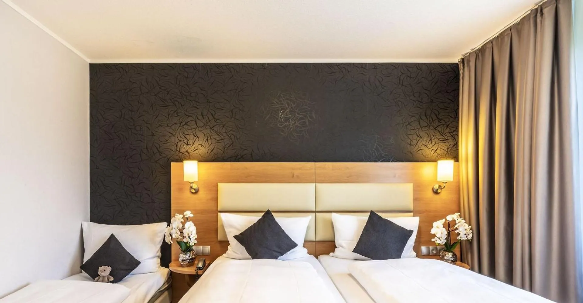 Plaza Inn Stuttgart-فيلدرستادت 3*, فيلدرستادت