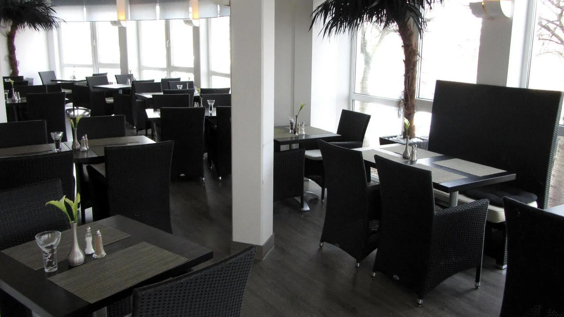 Plaza Inn Stuttgart-فيلدرستادت فندق